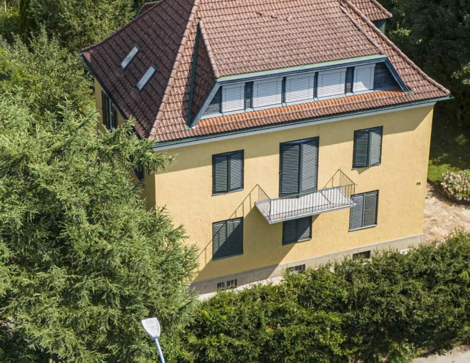 Klagenfurt West: Sehr gepflegtes vermietetes Mehrfamilienhaus