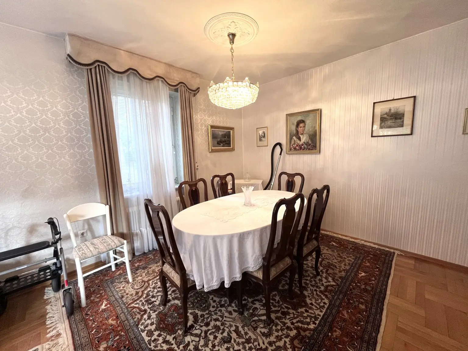 Schönes Einfamilienhaus mit Gartenparadies