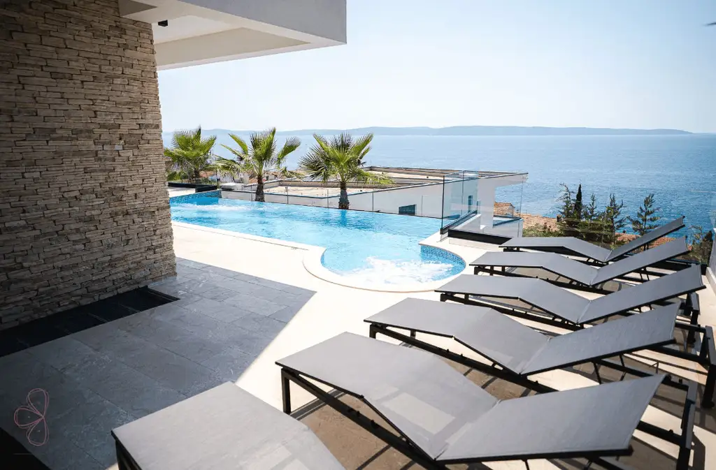 Moderne Eleganz an der Adriaküste – Villa auf Čiovo bei Split