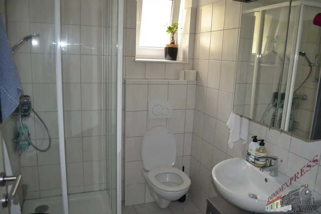 Entzückende 40 m² Wohnung - Ihr neues Zuhause mit Badebiotop vor der Türe! Wohnung wird leer übergeben!