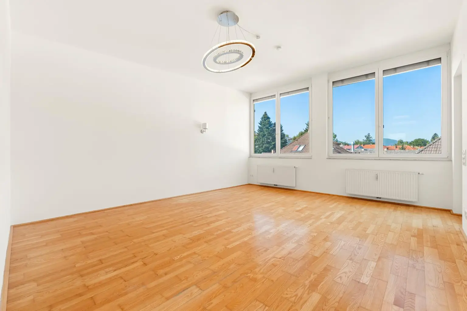Stilvolle 4-Zimmer-Wohnung im Penthouse-Flair mit Dachterrasse