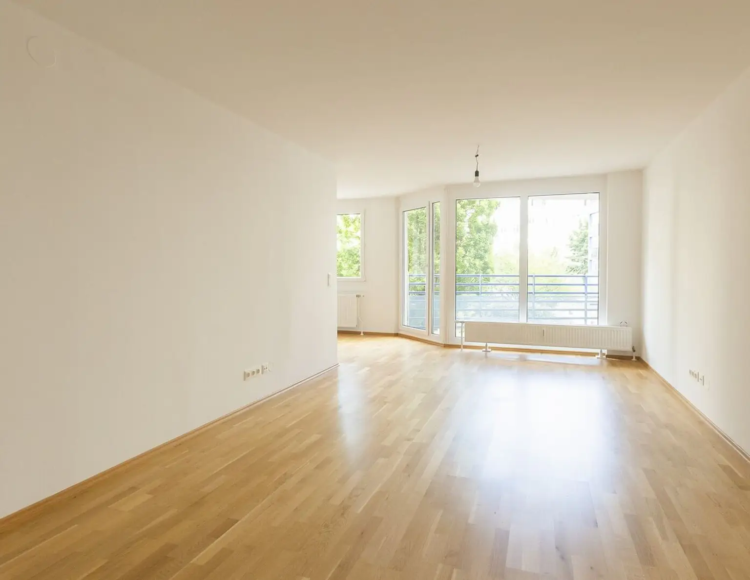 Gepflegte 1,5-Zimmer-Wohnung mit Loggia im 3. Liftstock zu verkaufen!