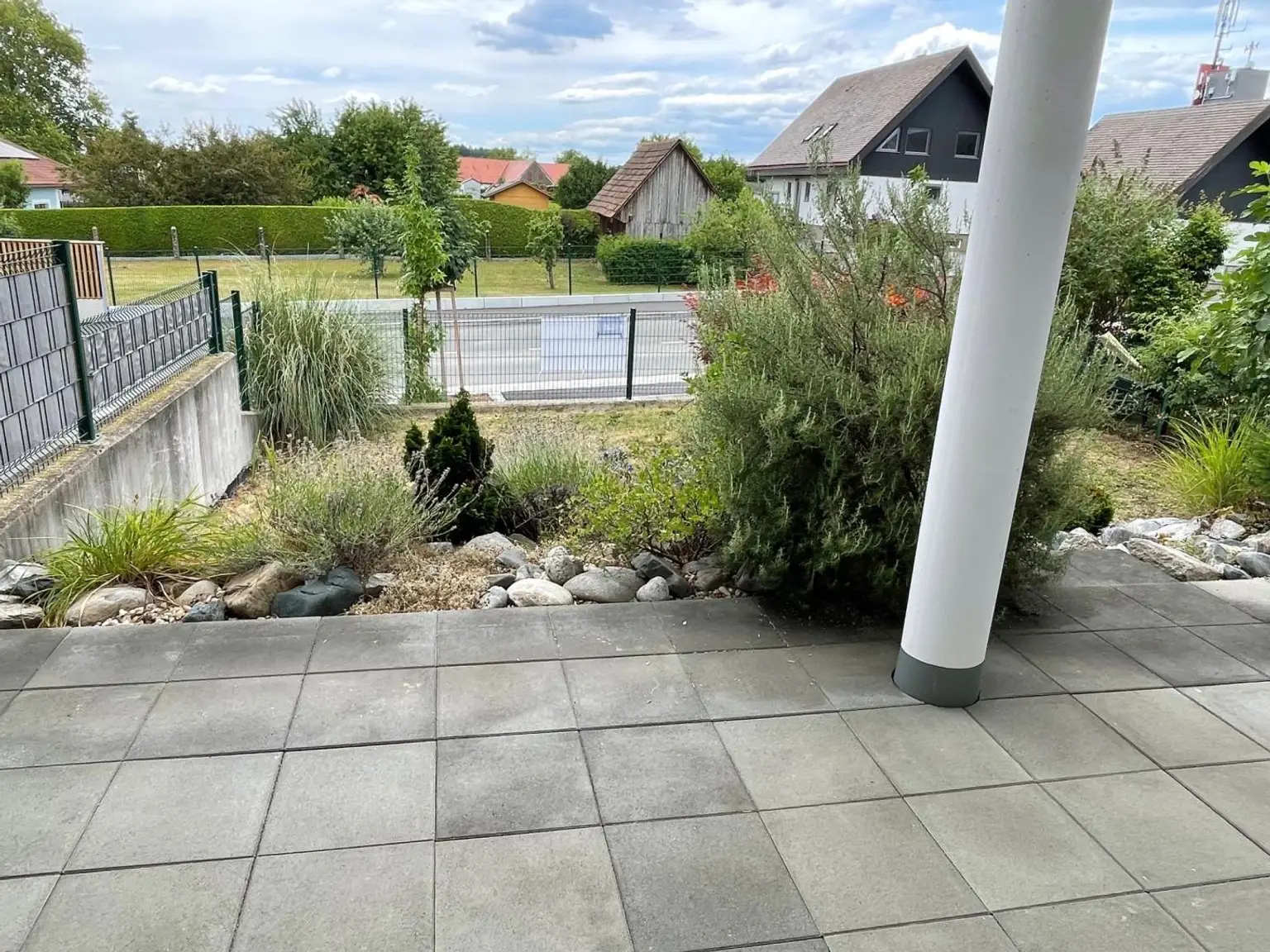 Klimatisierte Gartenwohnung mit 72m², Terrasse, 2 SZ, Keller