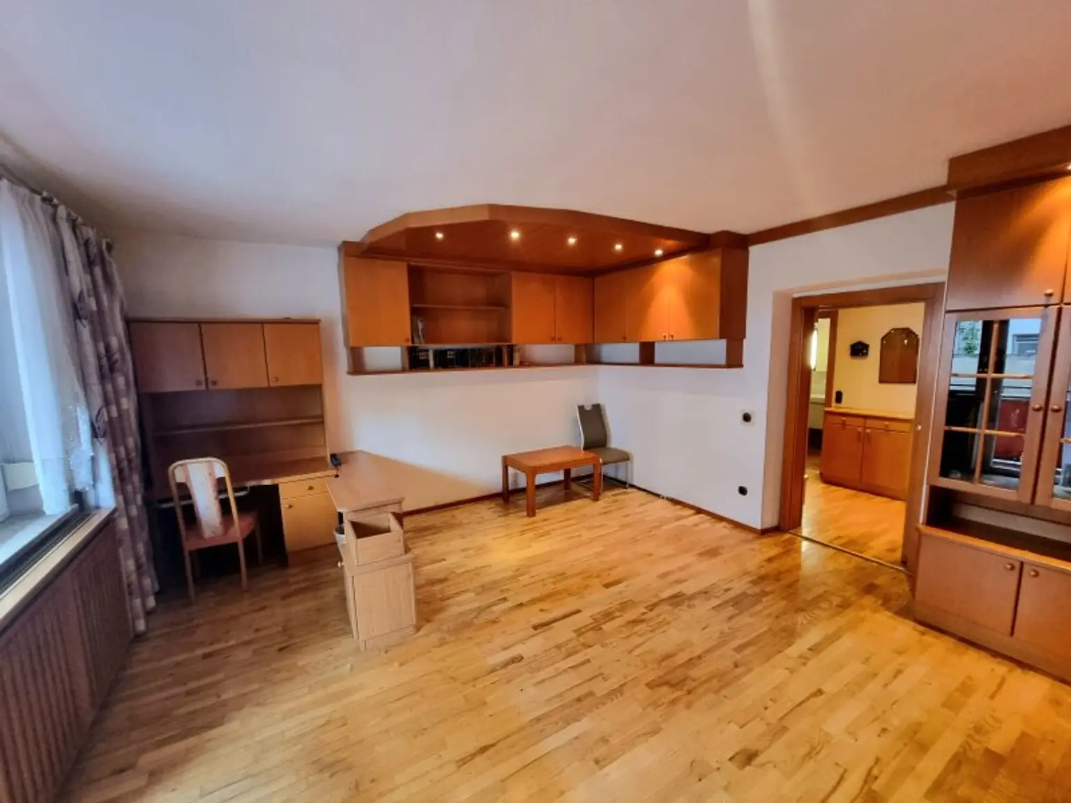 3-Zimmer Erdgeschoss Wohnung mit Loggia!