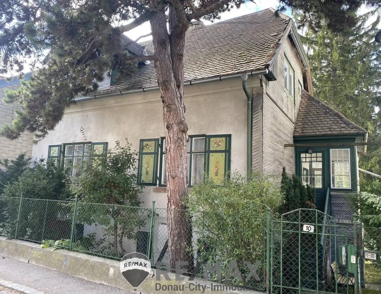 "Baugrund mit Sommerhaus in bester Lage"