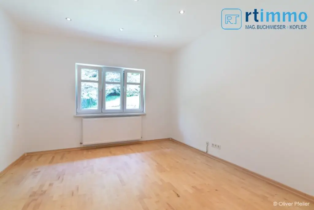HELLE UND GROSSZÜGIGE 4 ZIMMERWOHNUNG IN IDYLLISCHER LAGE  MIT GARTEN UND GARAGENPLATZ- PROVISIONSFREI
