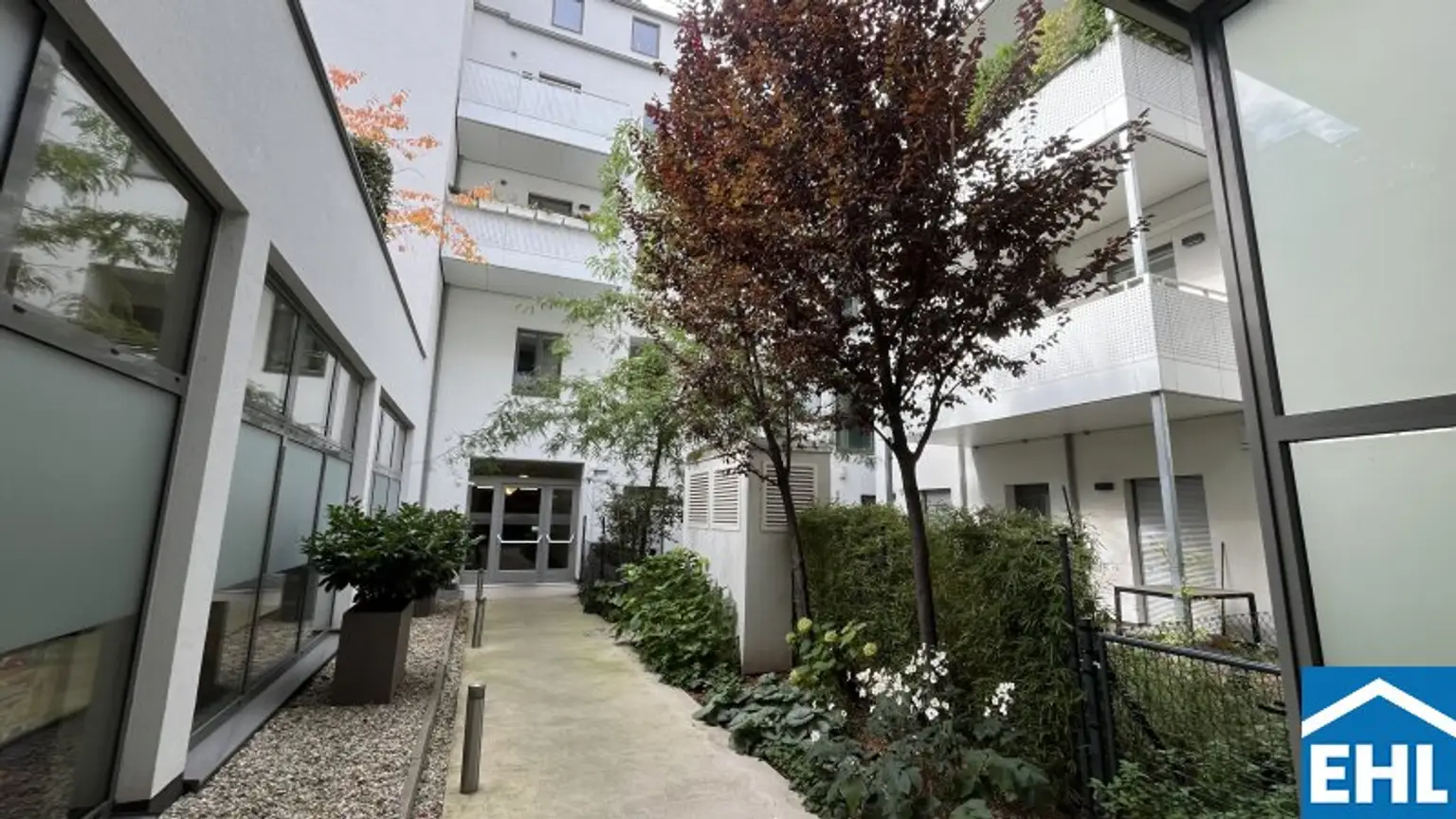 Helle 4-Zimmer-Wohnung mit Terrasse in zentraler Lage von Wieden
