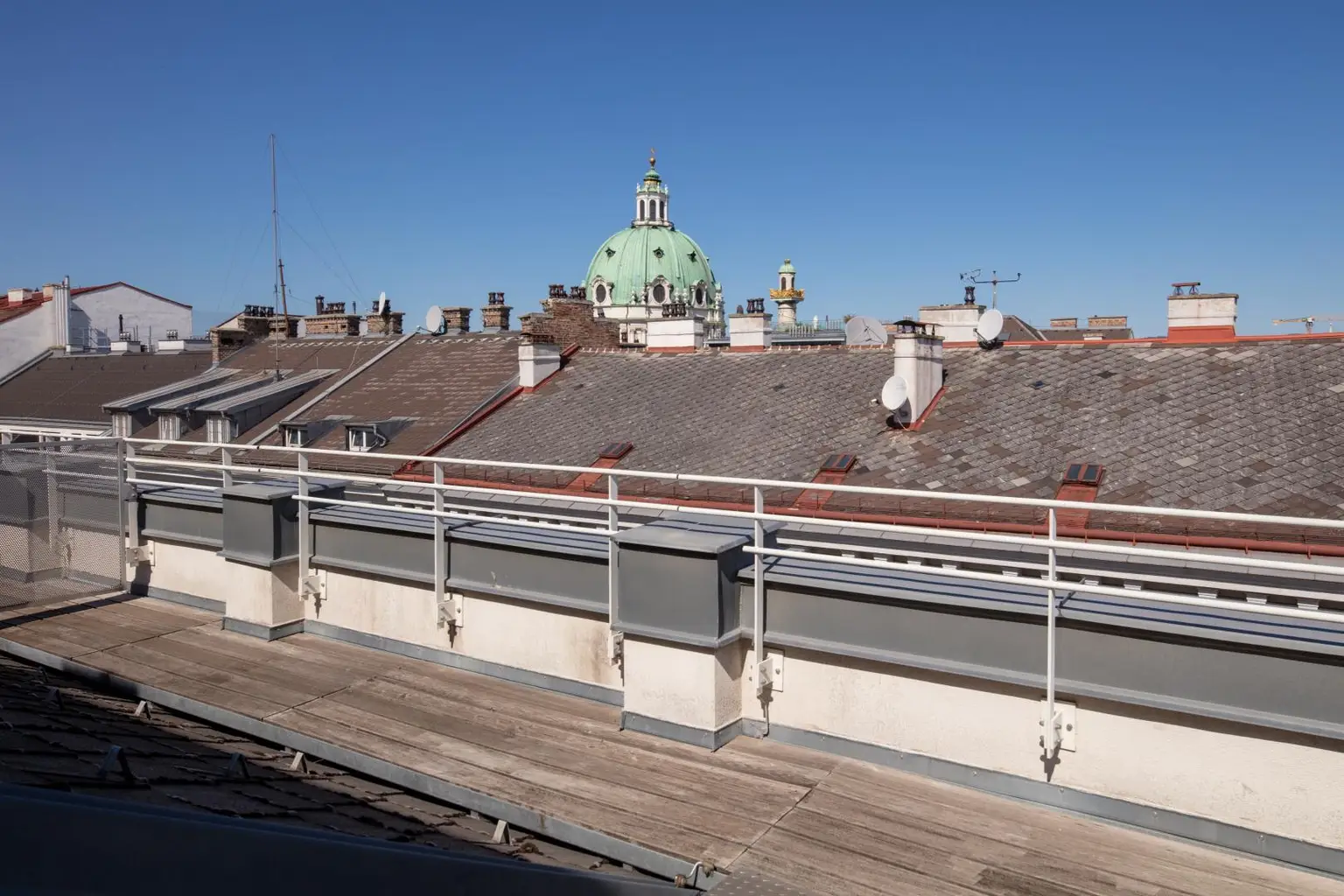 Über den Dingen: Terrassen-Maisonette mit Wiener Skyline