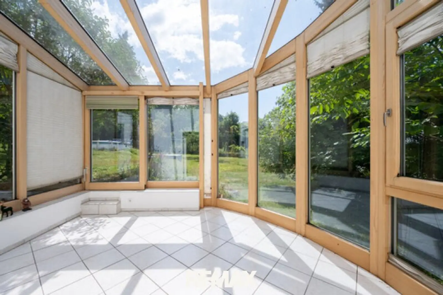 LINZ | ST. MAGDALENA – Zweifamilienhaus mit Garten und Doppelgarage in TOP-LAGE!
