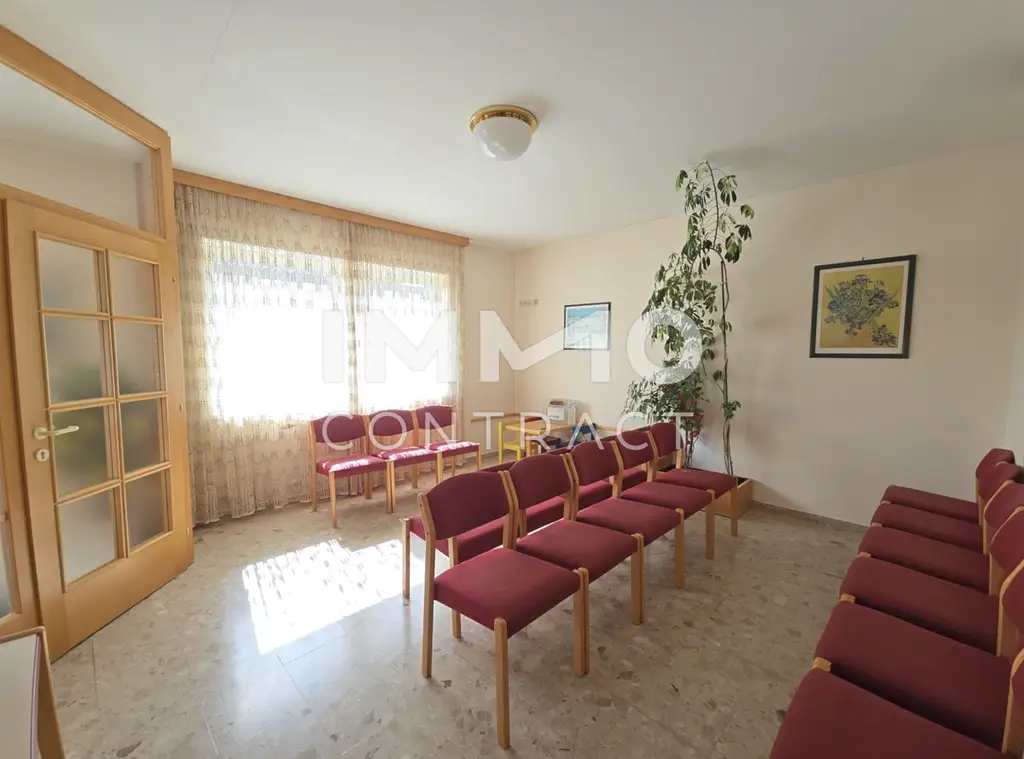 Betriebsbereite Ordination in Oberwart - zentrale Lage mit Parkplätzen - Graf Erdödistraße 24a