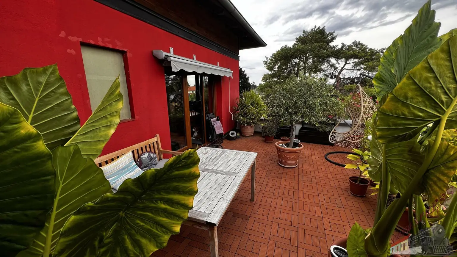 4-Zimmer-Dachgeschoß-Wohnung PLUS Garten im Naturparadies