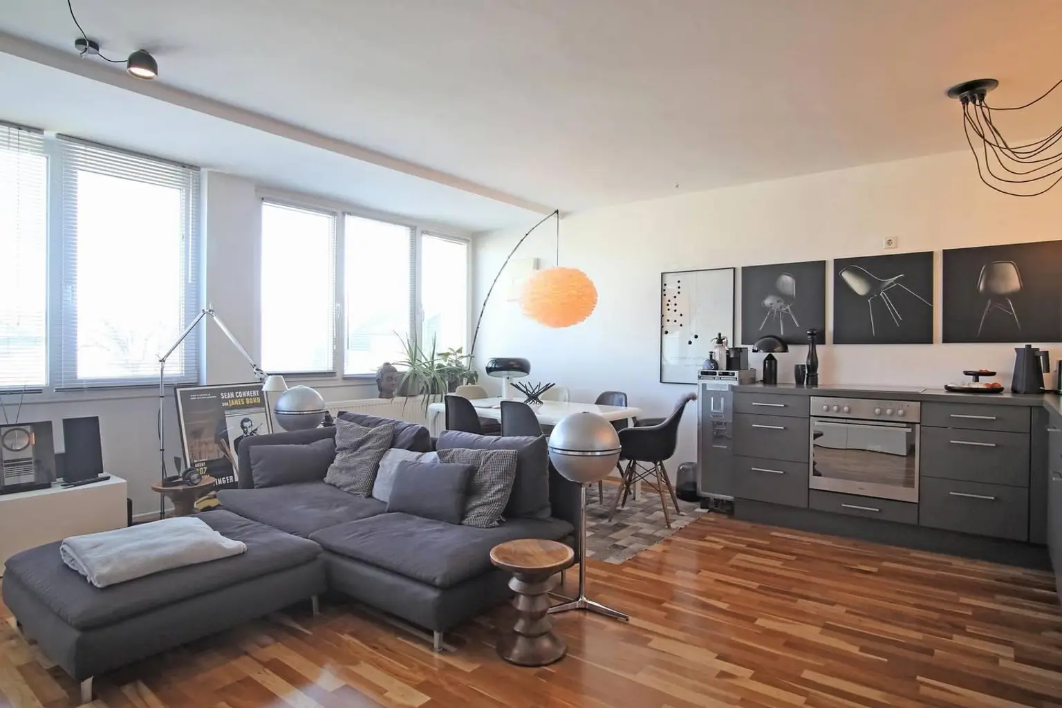 Ansprechende 2-Zimmer Wohnung zentral gelegen - auch für Anleger sehr interessant!