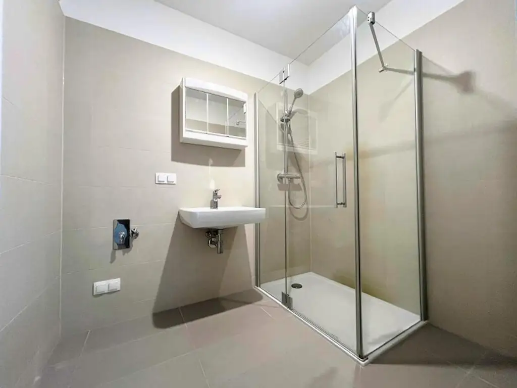 Modernes Neubau Refugium mit Grünblick & exklusiver Hausanlage | Partyraum | Fitnessraum