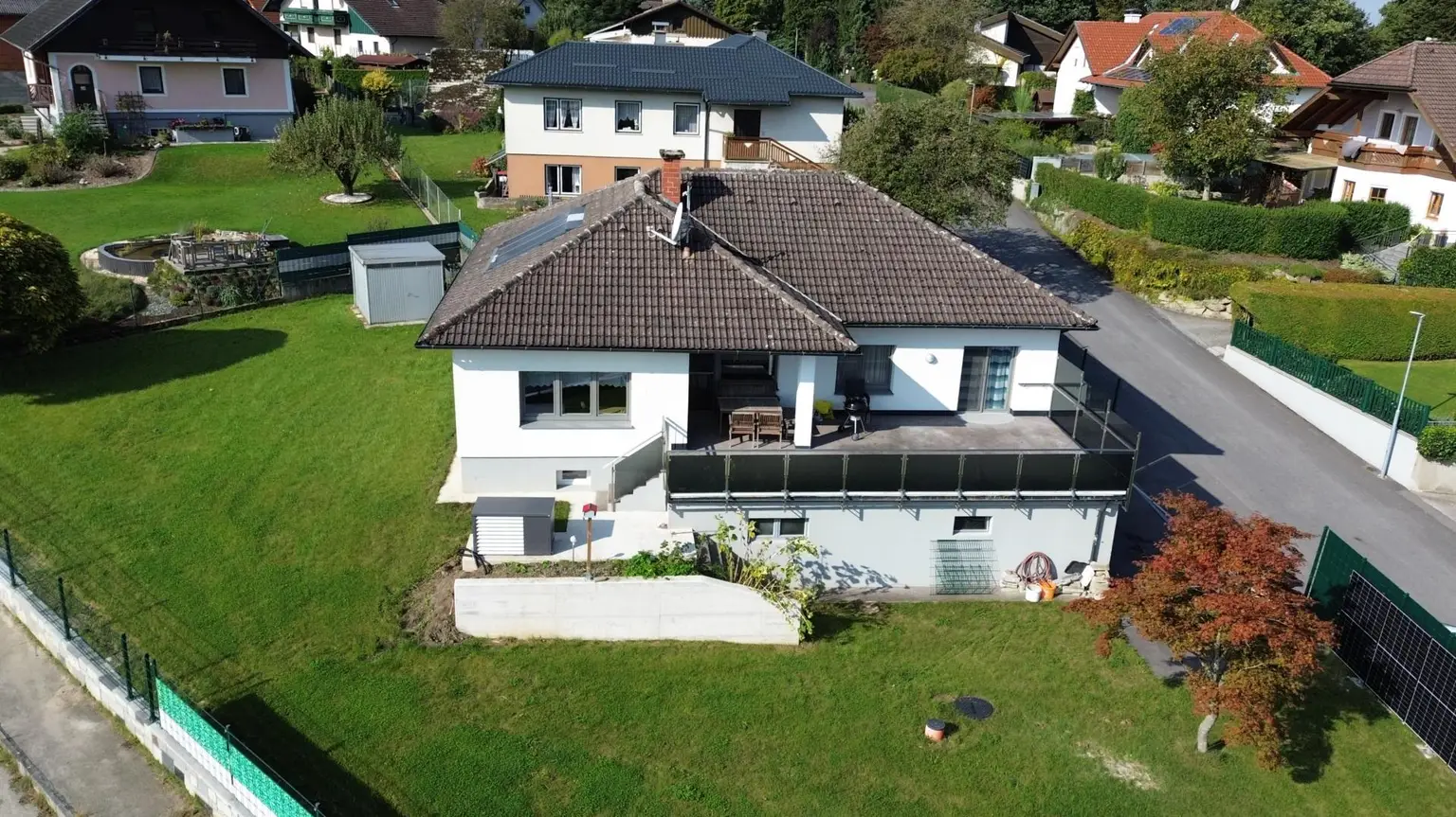 Modern sanierter Bungalow mit großem Garten