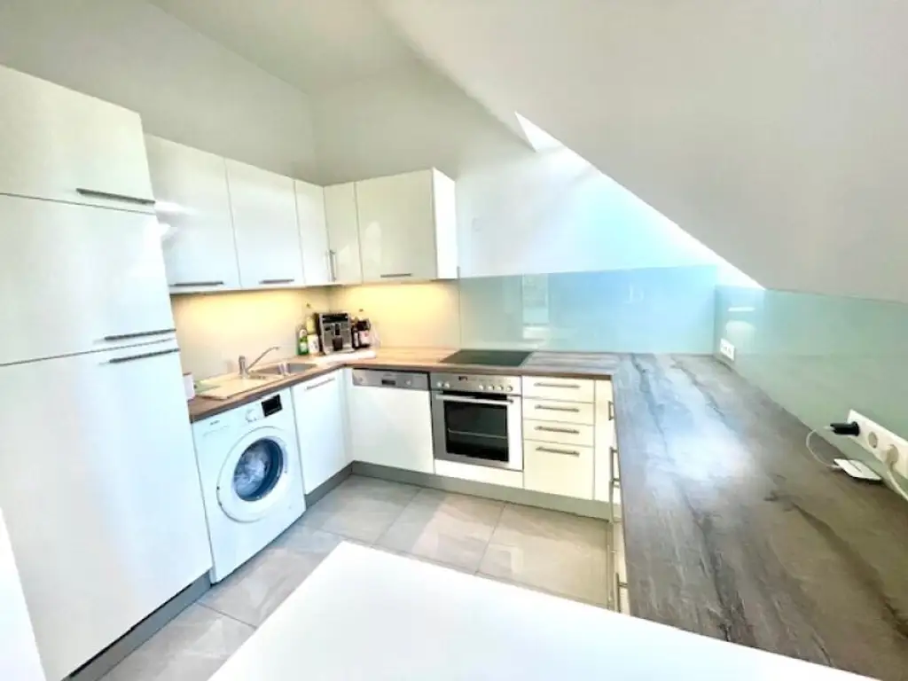 EIGENTUMSWOHNUNG mit herrliche TERRASSE & Garten- ELEGANTE 2-Zimmer-Wohnung in Top Lage von STAMMERSDORF!