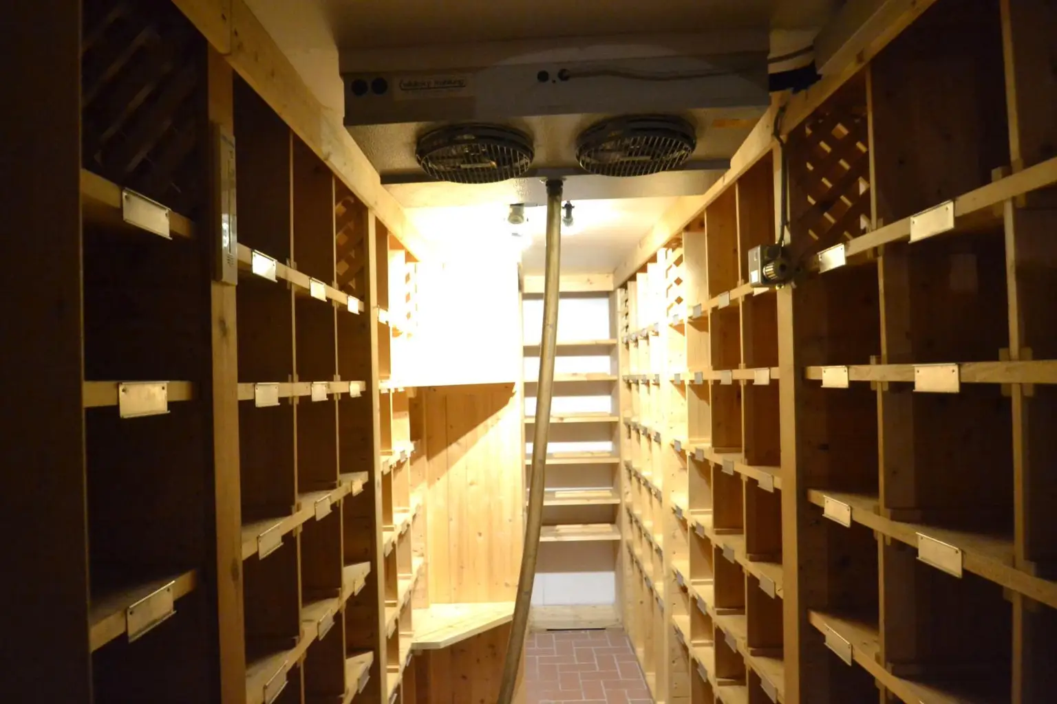 klimatisierter Weinkeller