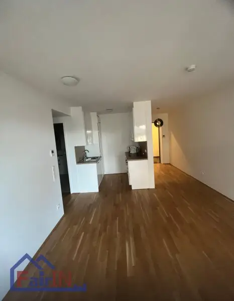Top Lage*** 2-Zimmer Wohnung mit Balkon***ZU VERMIETEN!