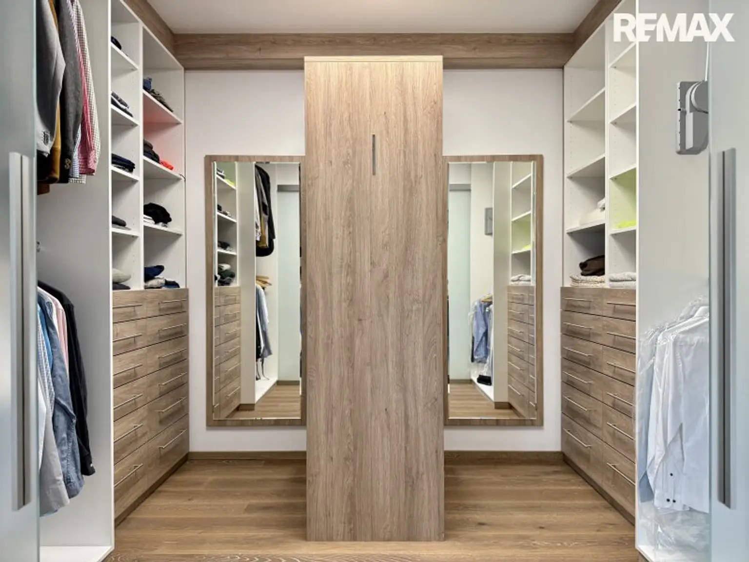 Seeluft - Einfamilienhaus auf Pachtgrund mit ca. 189 m² Wfl. am Neudörflersee zu kaufen!