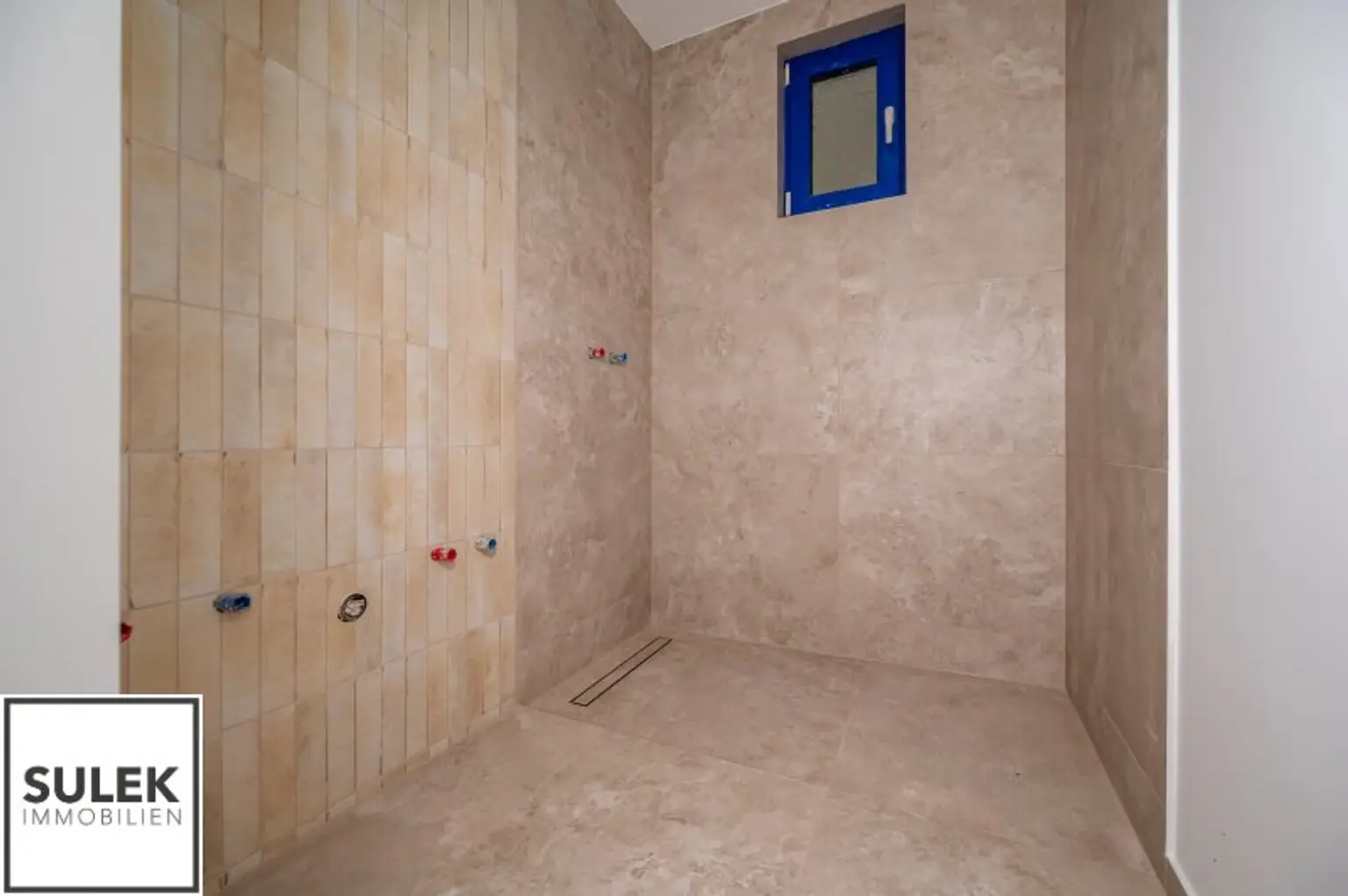 Erstbezug nach Generalsanierung in der Taborstraße 63 - perfekt angebunden: 2 Zimmer + Wohnküche + Balkon