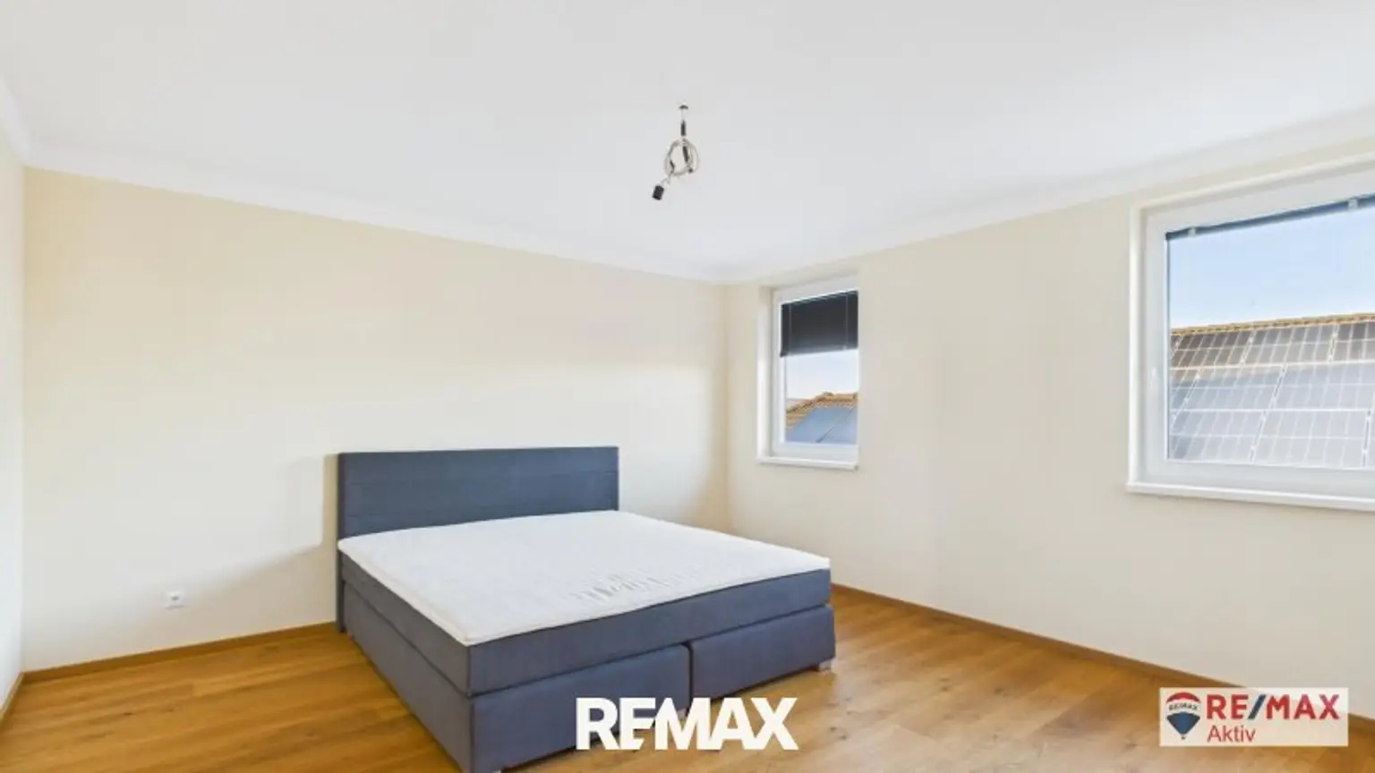Schlafzimmer 1 OG