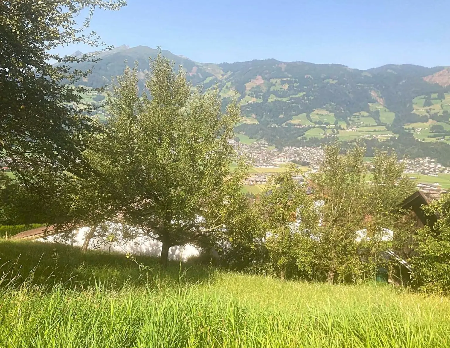 Wunderschönes Panoramagrundstück in Hart im Zillertal zu verkaufen