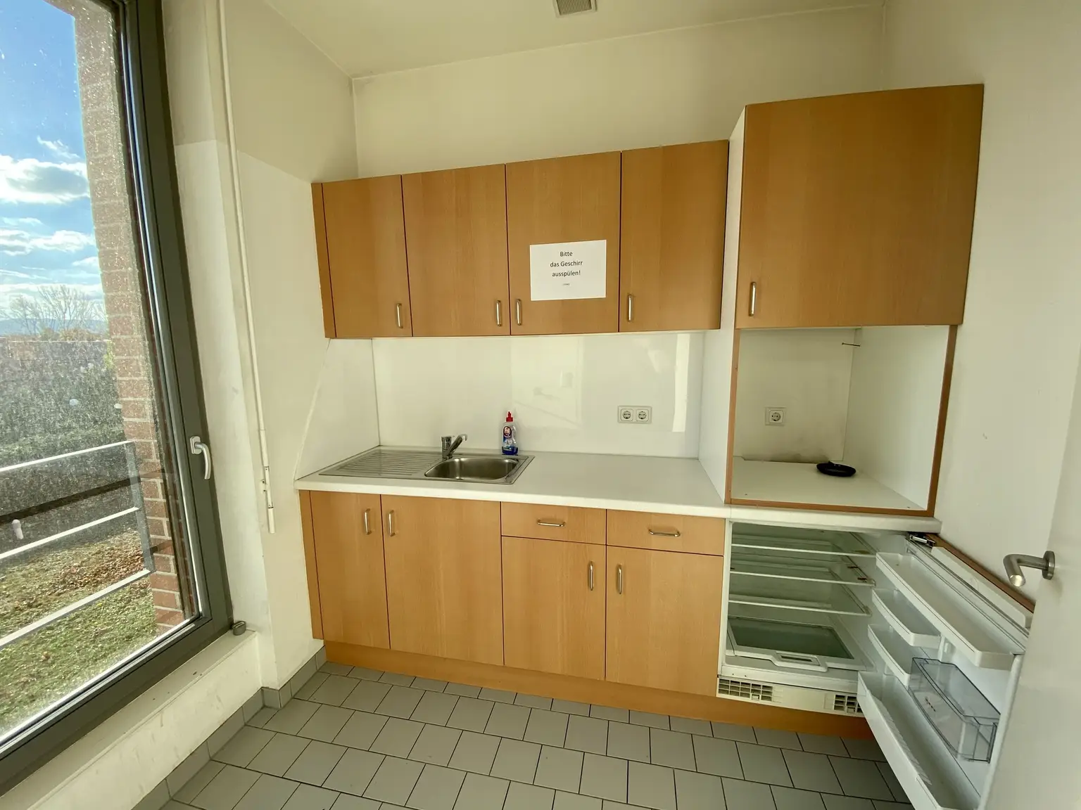 Großes Büro für 50 - 60 Mitarbeiter!