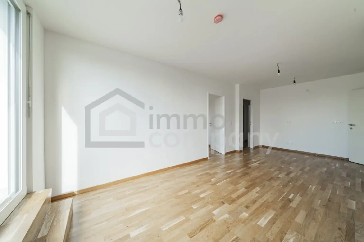 Wunderschöne 3-Zimmer-Wohnung mit herrlicher Aussicht und Balkon + Stellplatz! 12. Bezirk.