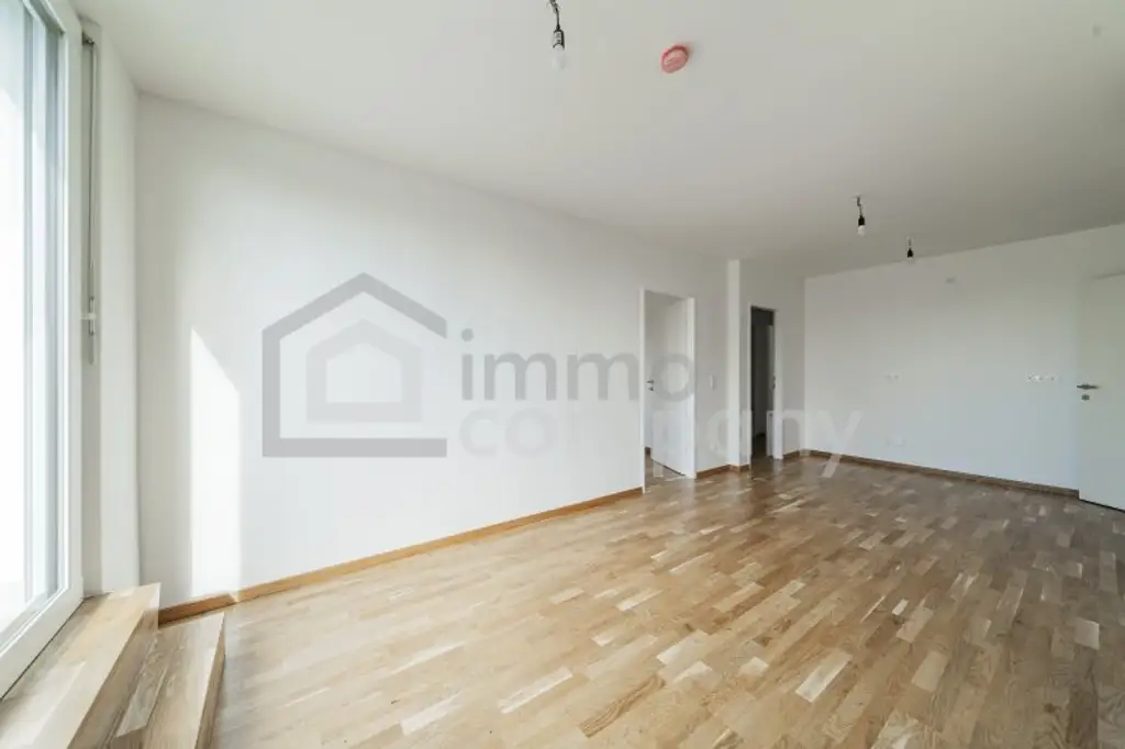 Wunderschöne 3-Zimmer-Wohnung mit herrlicher Aussicht und Balkon + Stellplatz! 12. Bezirk.