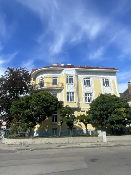 5-Zimmer-Familienwohnung mit Grünblick