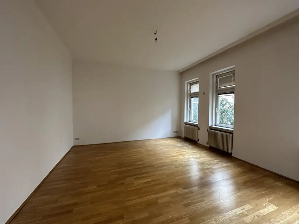 UNBEFRISTET: 2-Zimmer-Wohnung mit separater Küche ab FEBRUAR 2026!