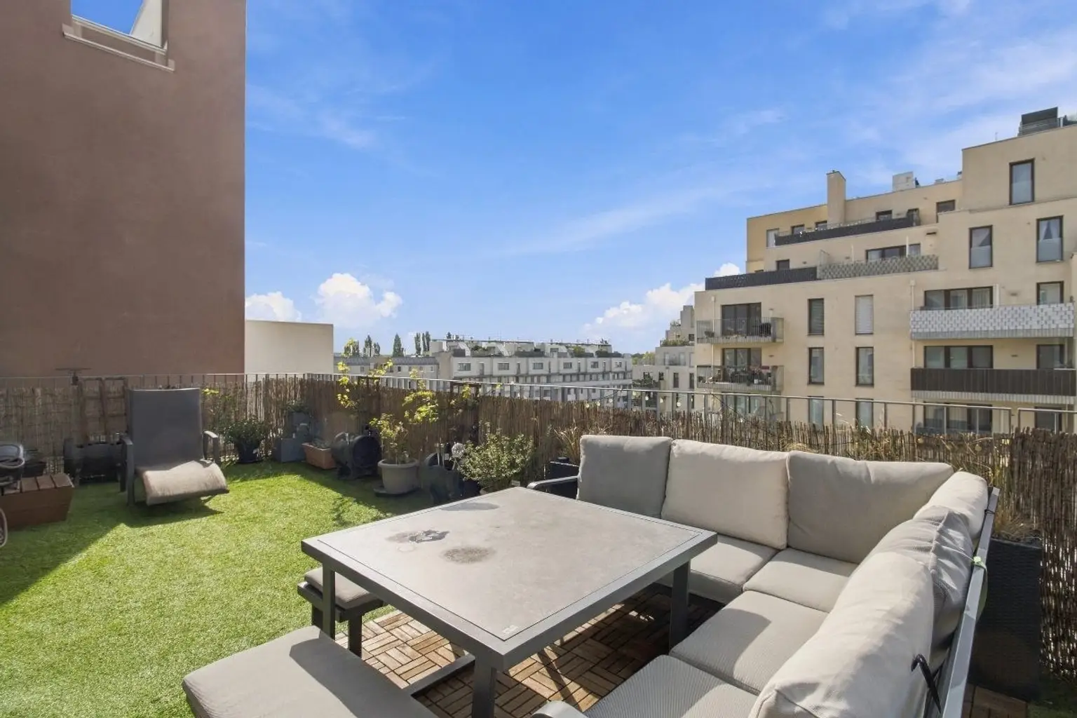 K | NEUHEIT ++ DREI Zimmer mit TERRASSE und BALKON - Gregorygasse | Prima Service Immobilien