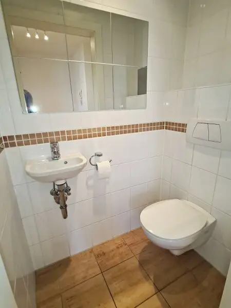 DACHGESCHOSS, Daringergasse, sonnige 76 m2 Neubau mit 6 m2 Balkon, 2 Zimmer, Wohnküche, Wannenbad, Parketten, Grünblick