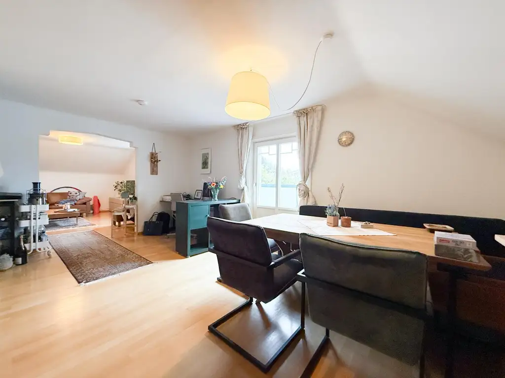 Traumhafte 2,5 Zimmer DG-Wohnung mit eigenen Garten | SALZBURG RIEDENBURG