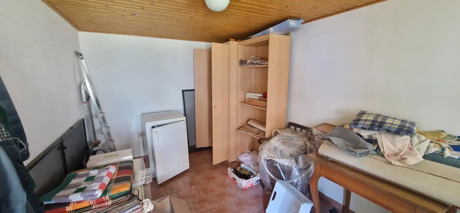 OPEN HOUSE! Charaktervolles altes Bauernhaus mit großzügigem Nebengebäude