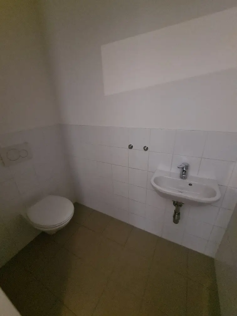 Perfekt aufgeteilte 3-Zimmer-Dachgeschosswohnung in
unmittelbarer Nähe zur Herz-Passage!