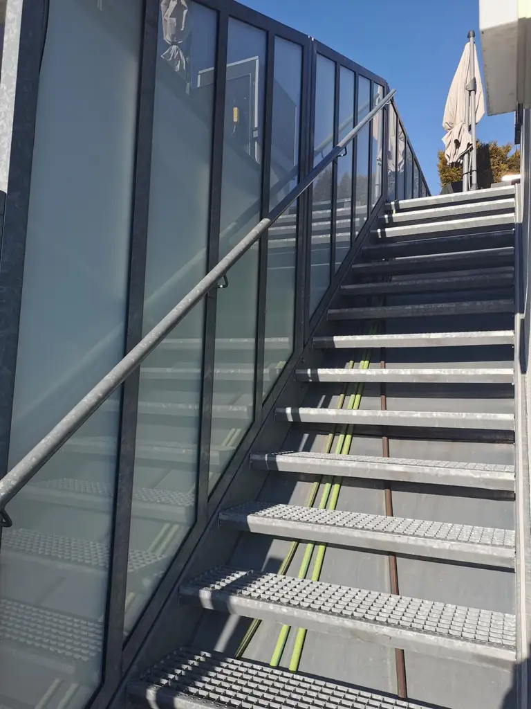 1220 Wien - Exklusive Maisonette-Dachgeschoßwohnung mit großzügiger Dachterrasse im Niedrigenergiehaus
