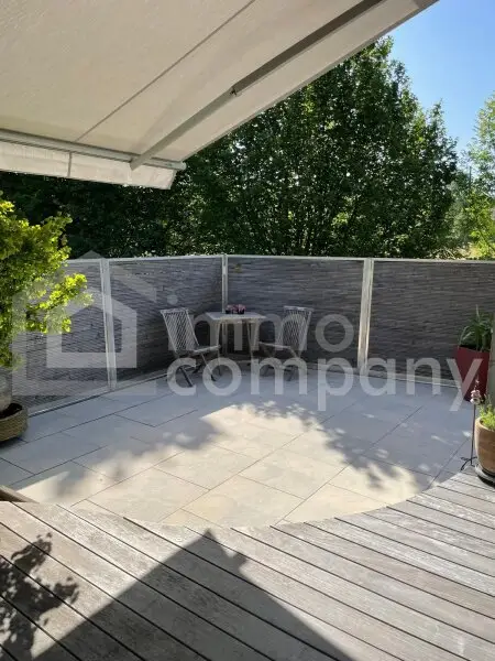 Bungalow in einmaliger Lage in Attersee Ort. 155m² Luxus mit kleinem Garten und großer Terrasse!