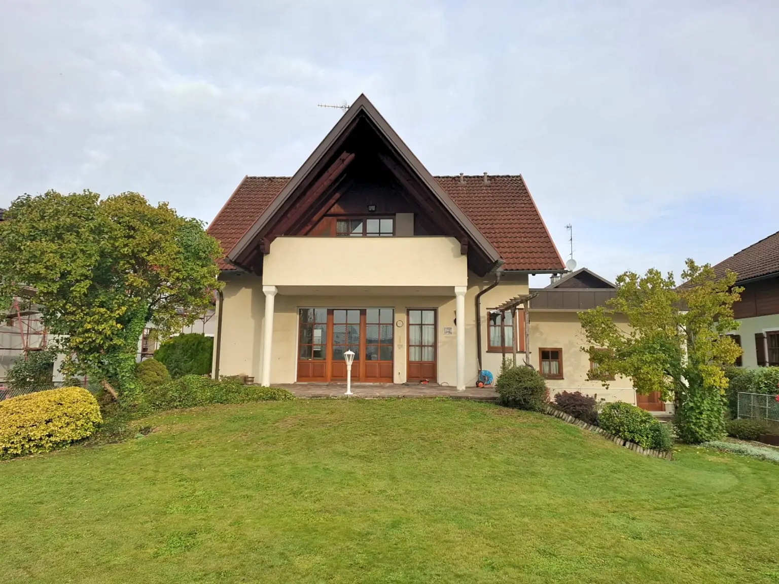 Attraktives Wohnhaus in gefragter Lage von Ried im Innkreis!