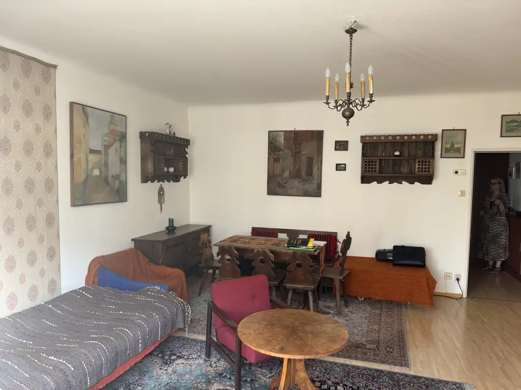 Renovierungsbedürftige 1-Zimmer-Wohnung mit Loggia in 1020 Wien! Ideal für Ihre Ideen!