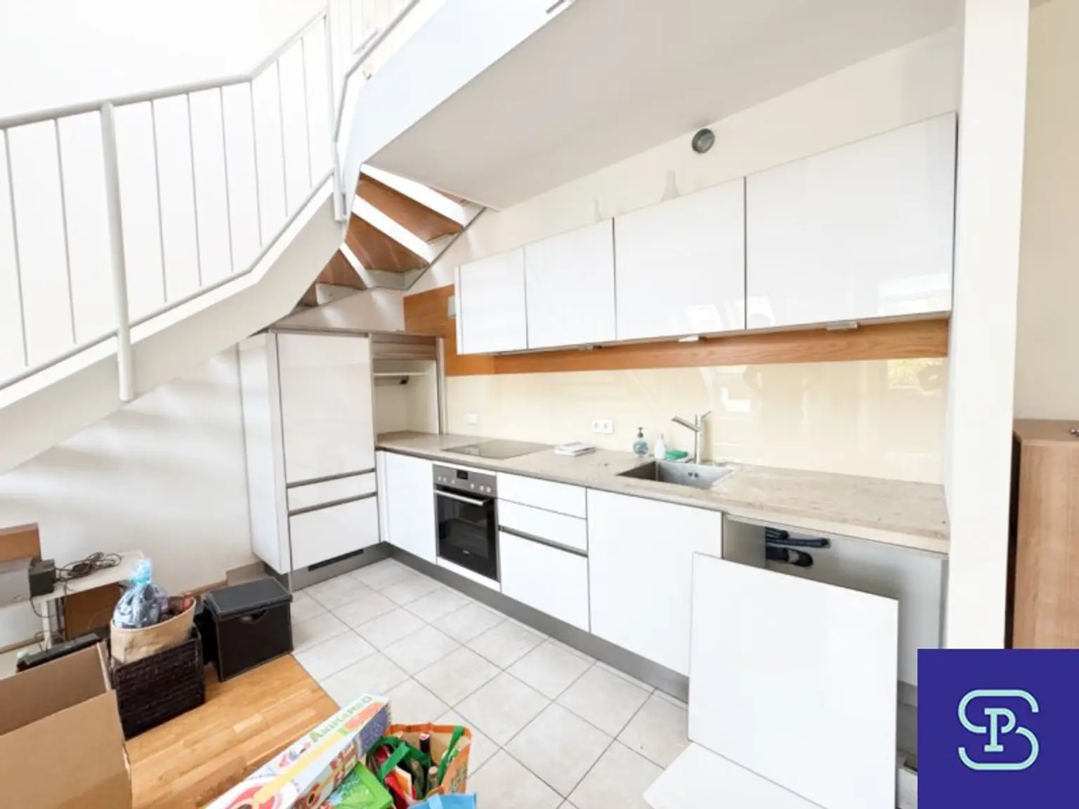 Wunderschöne 101m² Dachgeschoßwohnung mit Terrasse beim Yppenplatz - 1160 Wien