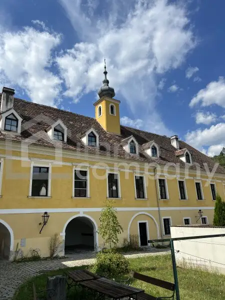 Zinshaus mit historischem Charme in Krems (Reinertragsrendite: 3,66%)