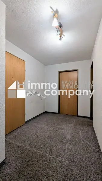 Großzügige 4-Zimmer-Wohnung mit Loggia in zentraler Lage – inkl. Küche und Gemeinschaftsgarten!