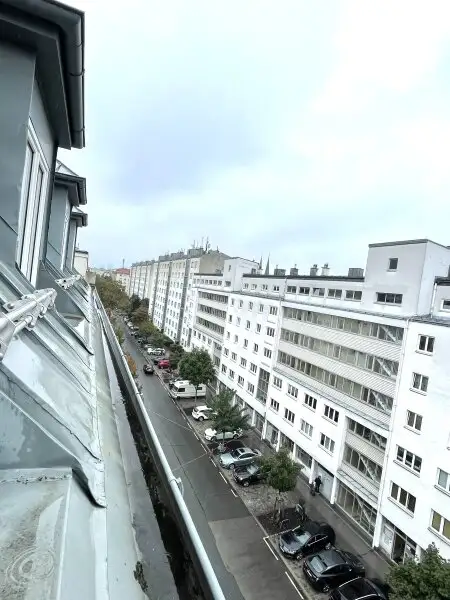 Helle Dachgeschosswohnung  im 20. Bezirk - 2-Zimmer Wohnung mit Weitblick