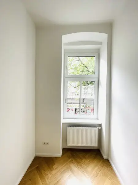 Charmante  2-Zimmer-Wohnung - neu saniert - in 1150 Wien!