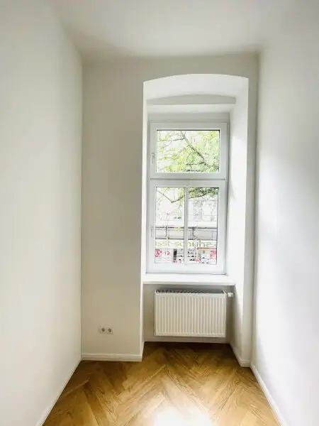 Charmante  2-Zimmer-Wohnung - neu saniert - in 1150 Wien!