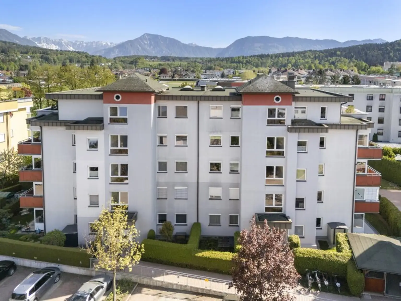 Schöne, sonnendurchflutete, ruhige und junge 94,00m² 3 Zi Wohnung in Viktring - Rekabachweg