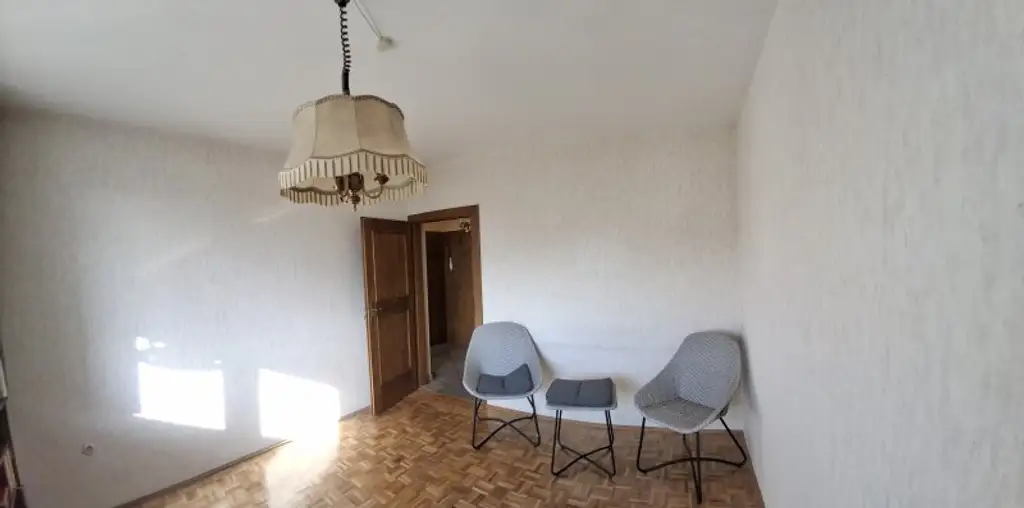 Charmante 3,5 Zimmer Panoramawohnung mit Loggia an der Glan