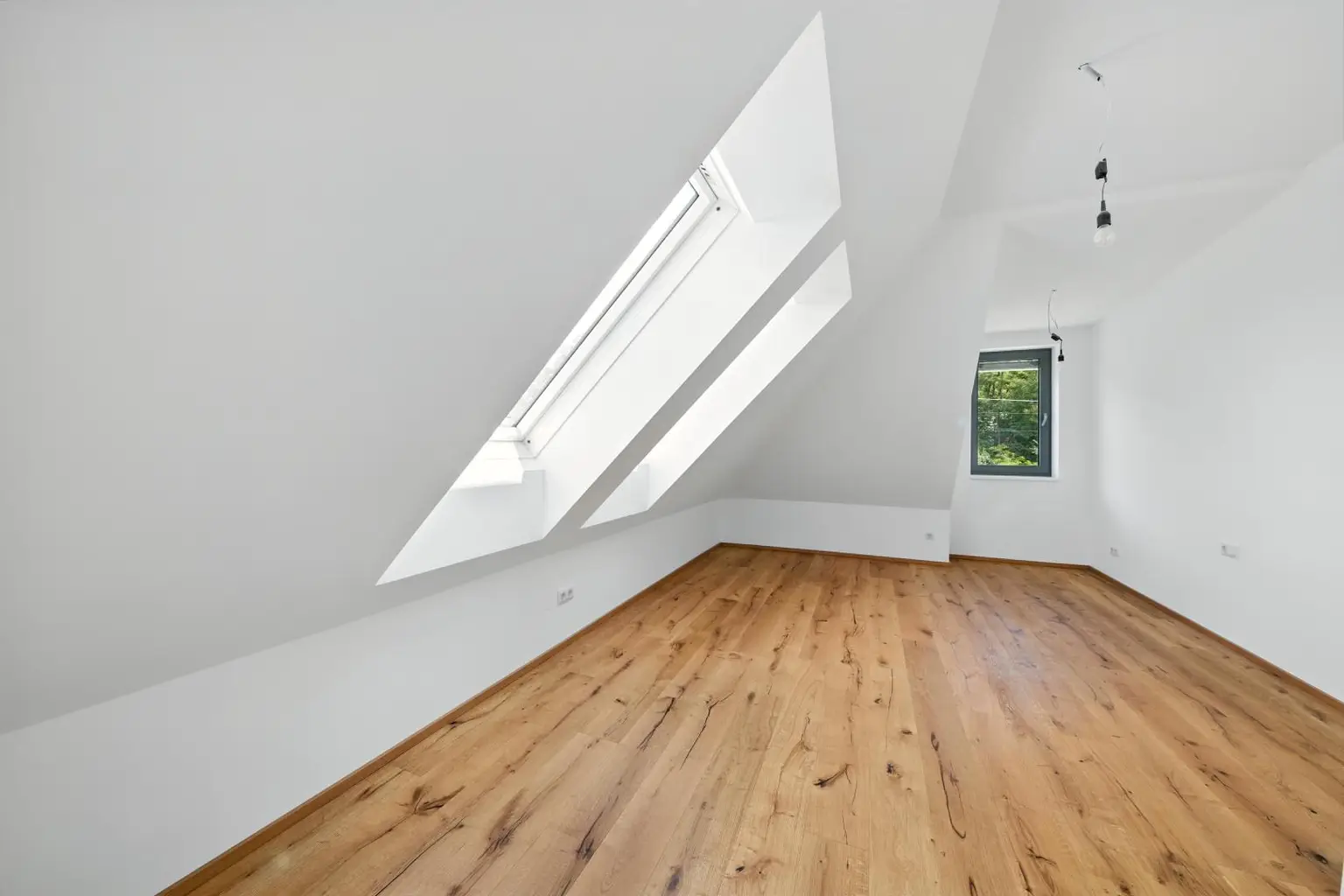 SCHLÜSSELFERTIG! MODERNES WOHNEN AM LAND - HOCHWERTIGER BAUMEISTERQUALITÄTSBAU IN SIERNDORF!