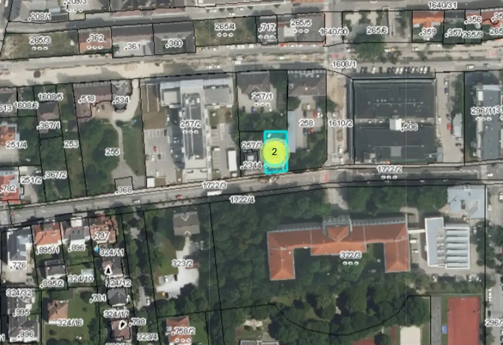 Gediegene Stadtvilla in gutem Originalzustand mit schönem Garten