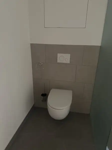 120 Meter zur U1 Oberlaa- Sonnige, barrierefreie Gartenwohnung mit Top U1 Anbindung- inkl. Küche